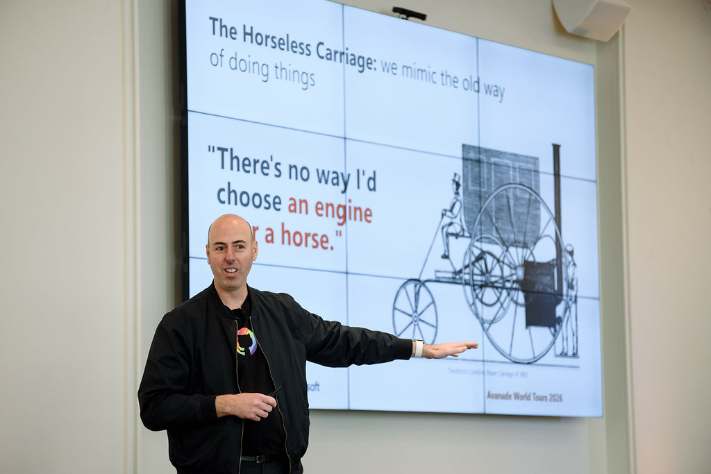 Aaron Reich presenting at Avanade World Tour